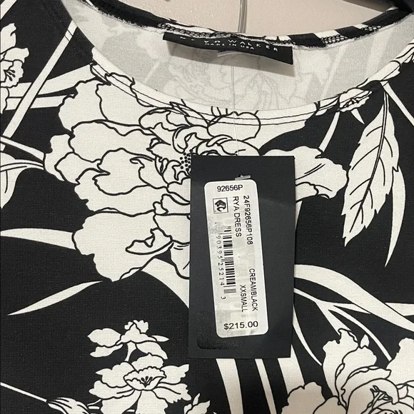 Bryan walker Floral Long Sleeve top and pants in Black and White SET - Picture 4 of 4